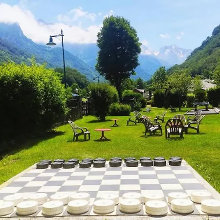 Camping Mobil Avec Animaux - 4 Pers. - Api-1-52-2972